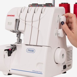 Máquina de Costura Doméstica Overlock Janome 7933D